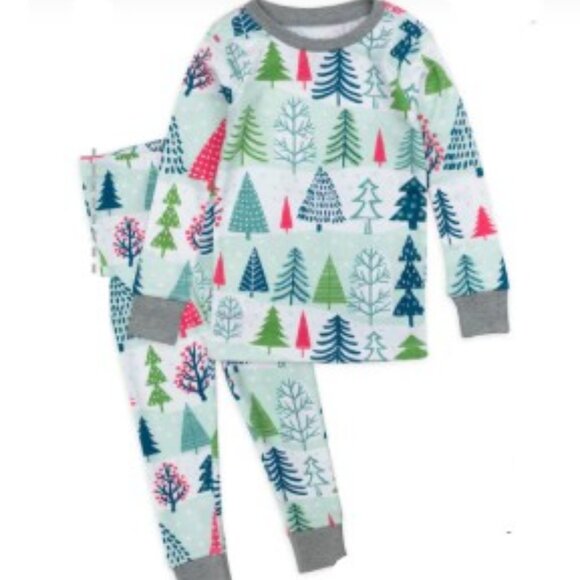 NWT Winter Forest Christmas Pajama Set – Soft Kids Holiday Sleepwear Pinetrees - Picture 4 of 6